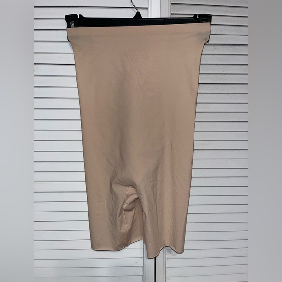 Spanx ultra high-rise shapewear - Picture 1 of 4